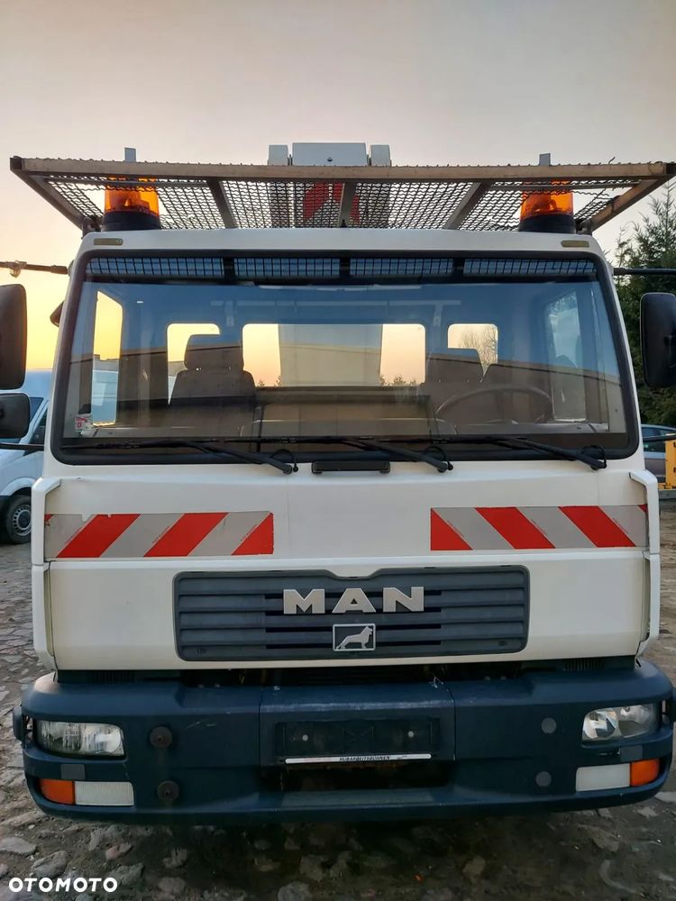 MAN LE - 21