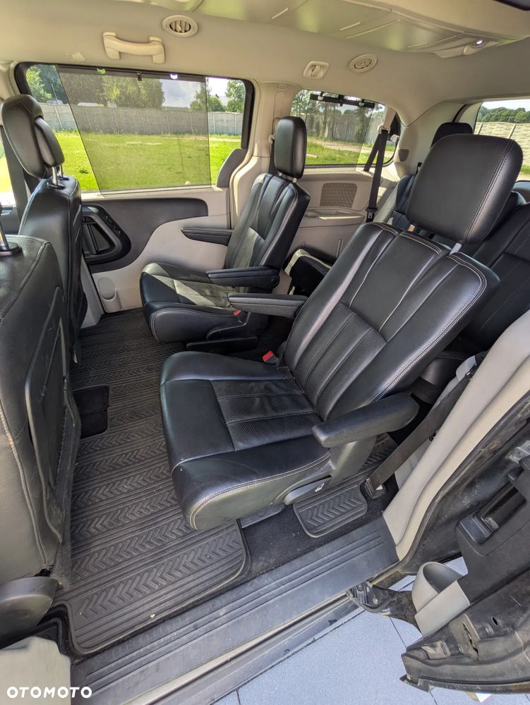 Lancia Voyager 2.8 CRD16v Platinum - 15