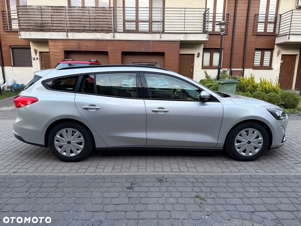 Ford Focus 1.5 EcoBlue SCR Trend - 4
