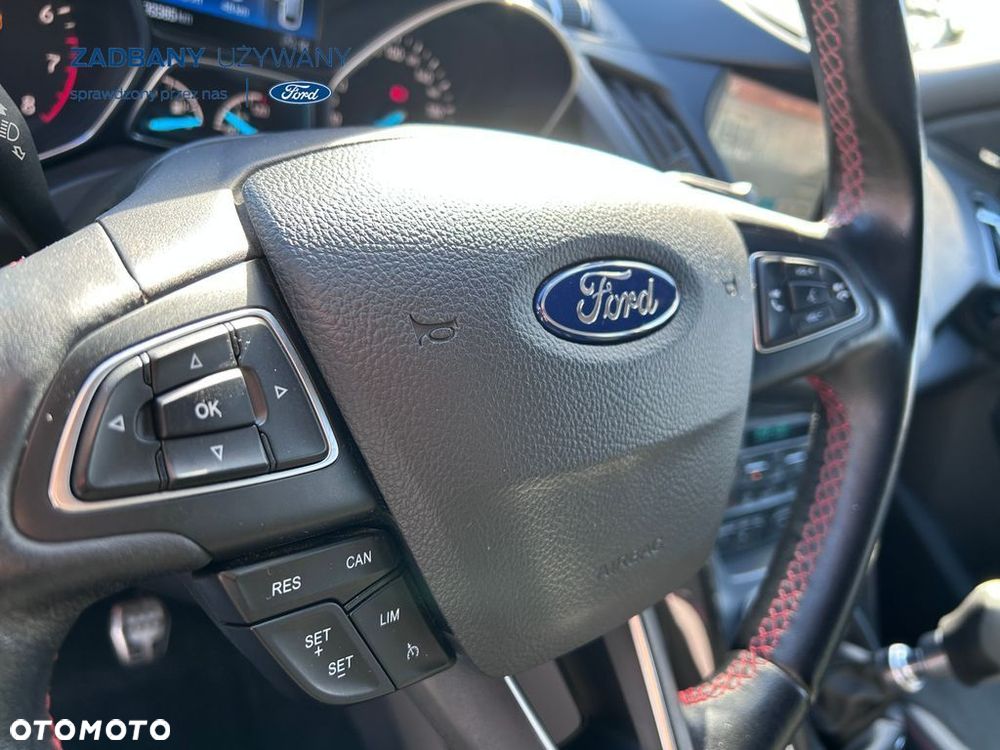 Ford Kuga 1.5 EcoBoost 2x4 ST-Line - 18