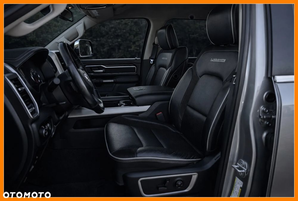 RAM 1500 Crew Cab Laramie - 11