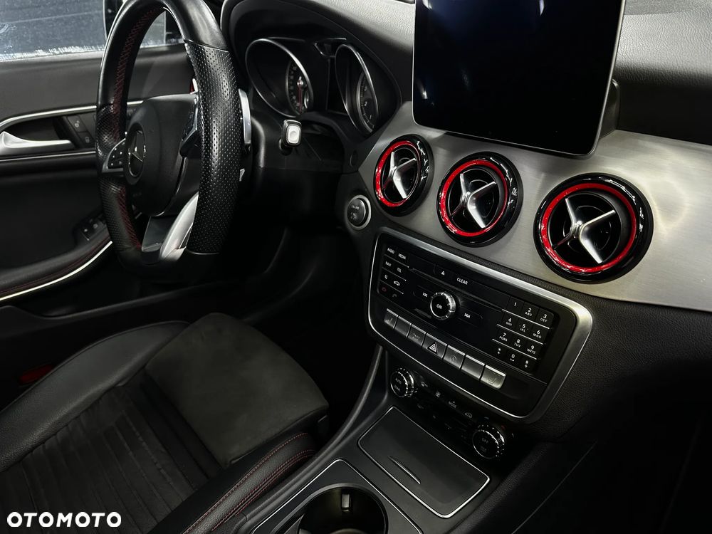 Mercedes-Benz CLA 250 4-Matic Sport - 19