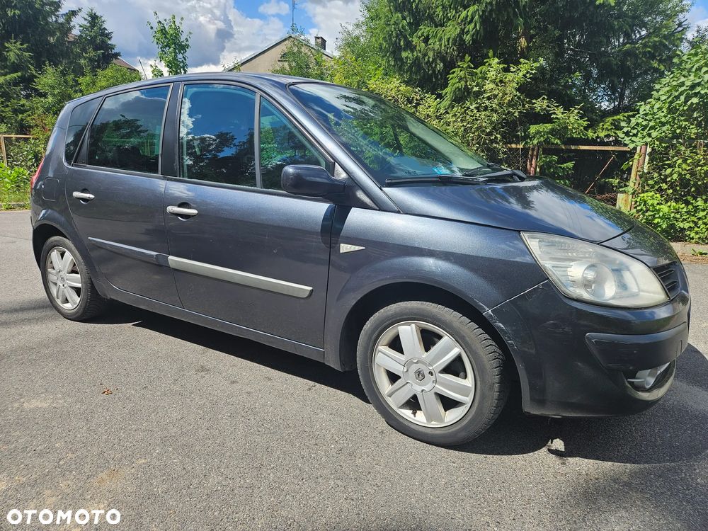 Renault Scenic 1.9 dCi Privilege - 9