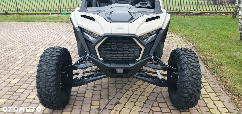 Can-Am Maverick - 10