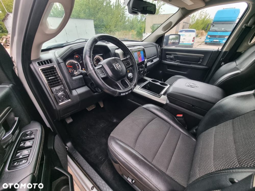 Dodge RAM 5.7 4x4 - 7