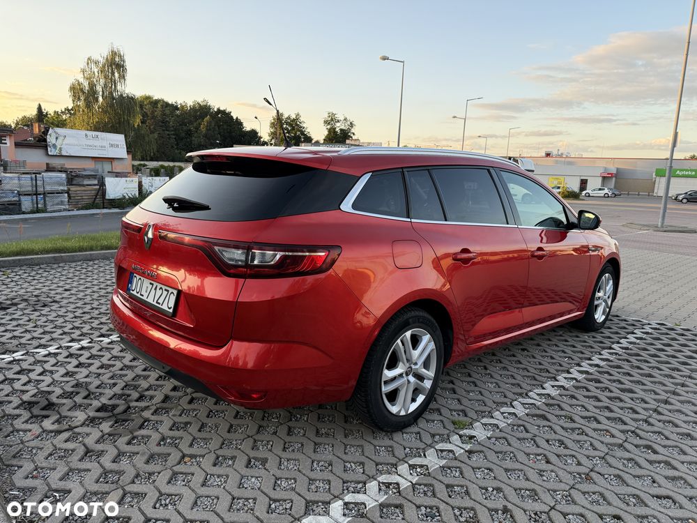 Renault Megane 1.6 SCe Zen - 6