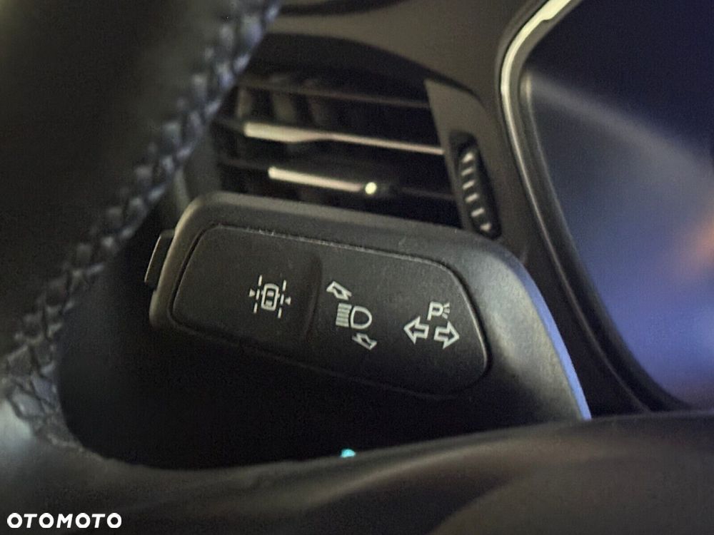 Ford Kuga 1.5 EcoBoost FWD Titanium - 19