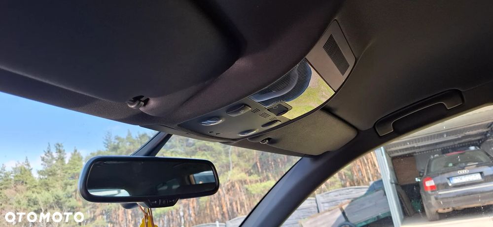 Audi A4 Avant 2.0 TDI - 16