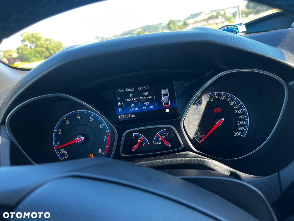 Ford Focus - 10