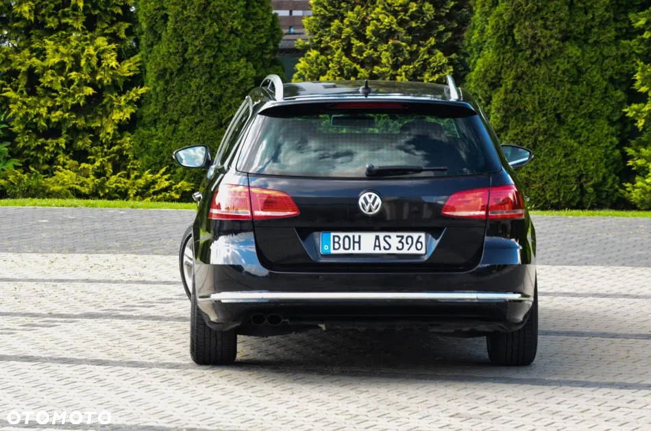 Volkswagen Passat Variant 2.0 TDI DSG BlueMotion Technology R-Line - 14