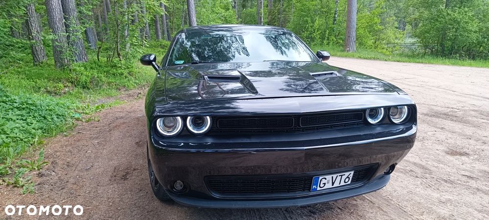 Dodge Challenger - 13