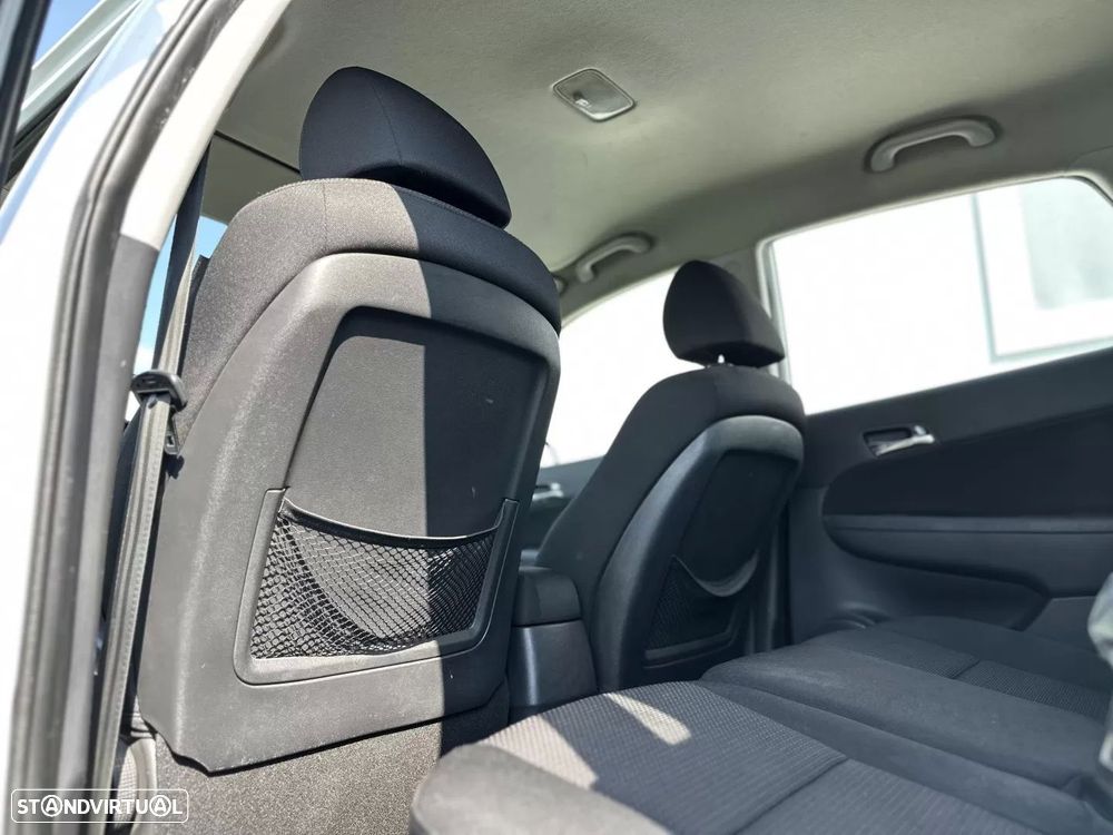 Hyundai i30 1.4 CVVT Blue Comfort - 12