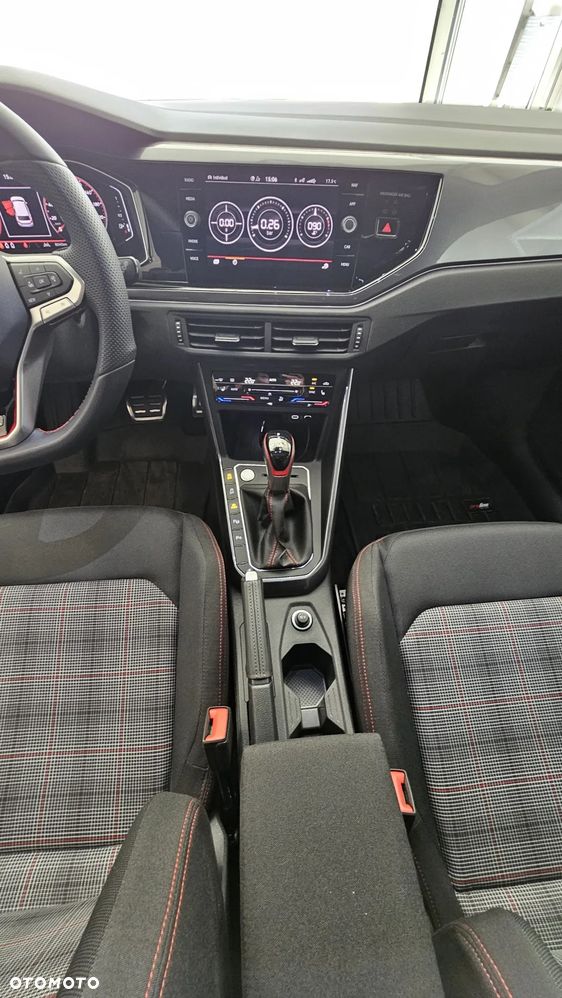 Volkswagen Polo 2.0 TSI GTI DSG - 17