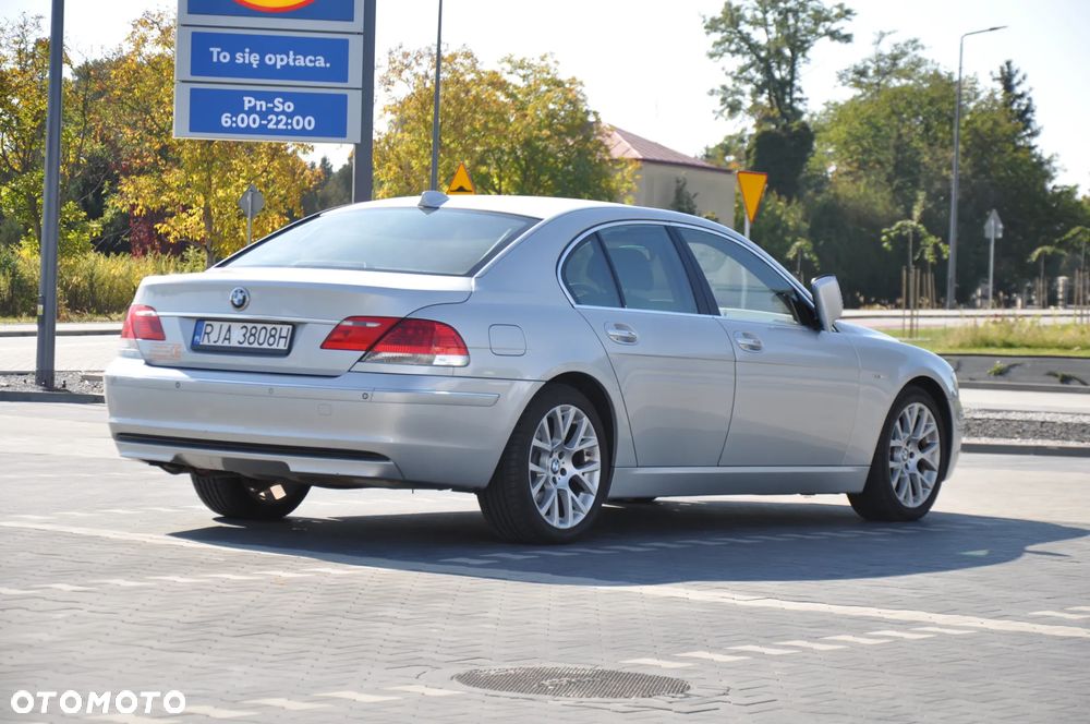 BMW Seria 7 740i - 6