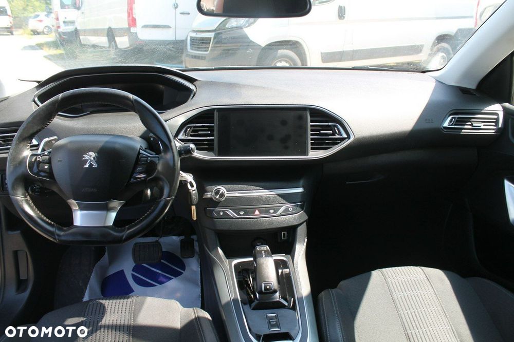 Peugeot 308 - 11