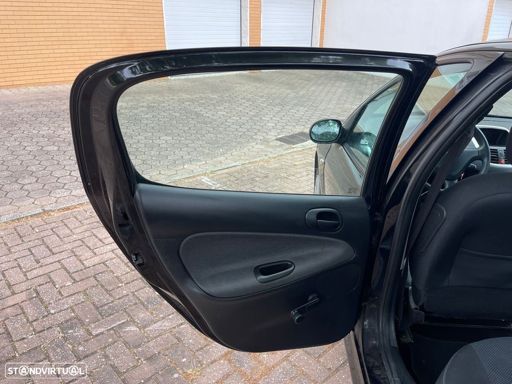Peugeot 206+ 1.1 Urban - 18