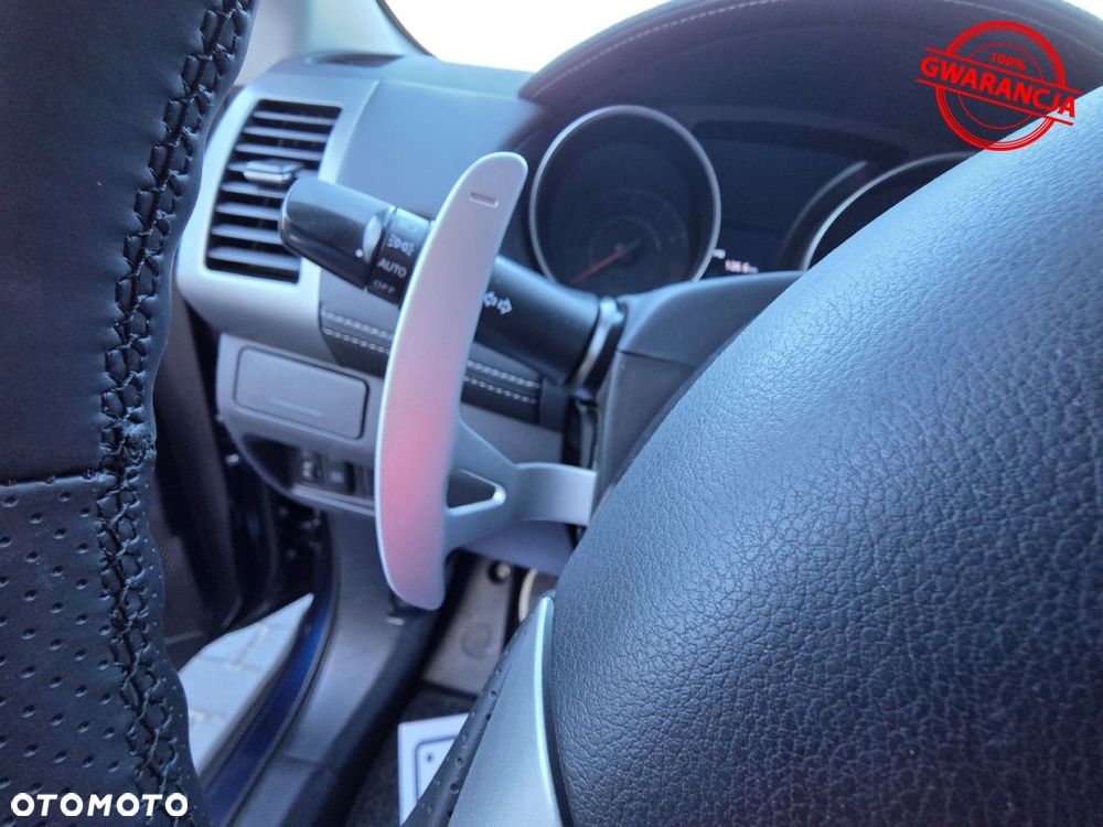 Mitsubishi Outlander - 17