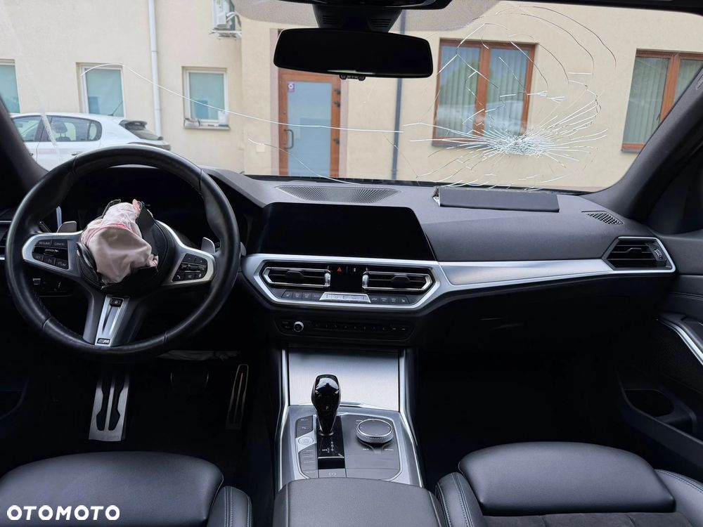 BMW Seria 3 320d xDrive mHEV M Sport - 9