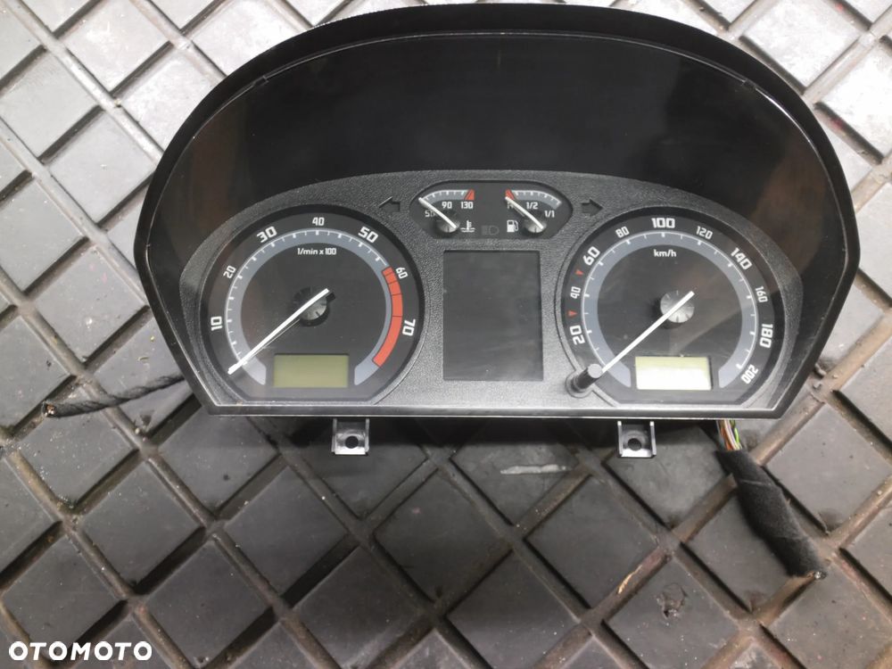 SKODA FABIA I LIFT 1.2 LICZNIK ZEGARY 6Y0920881M + WTYCZKI INSTALACJA - 1