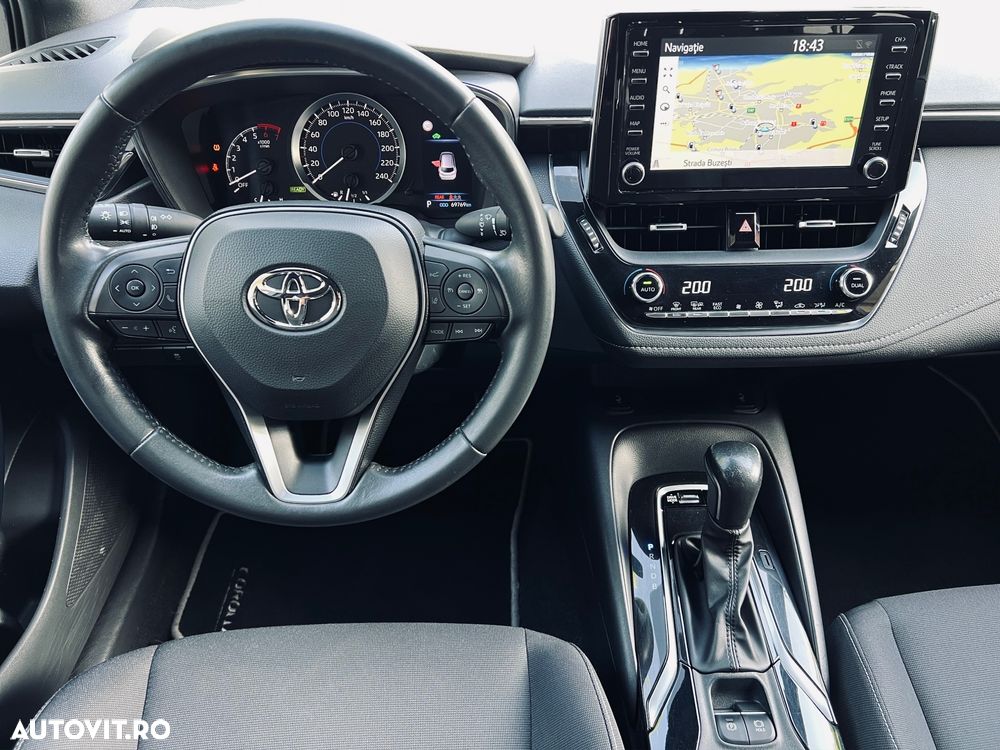 Toyota Corolla 1.8 Business Edition - 9