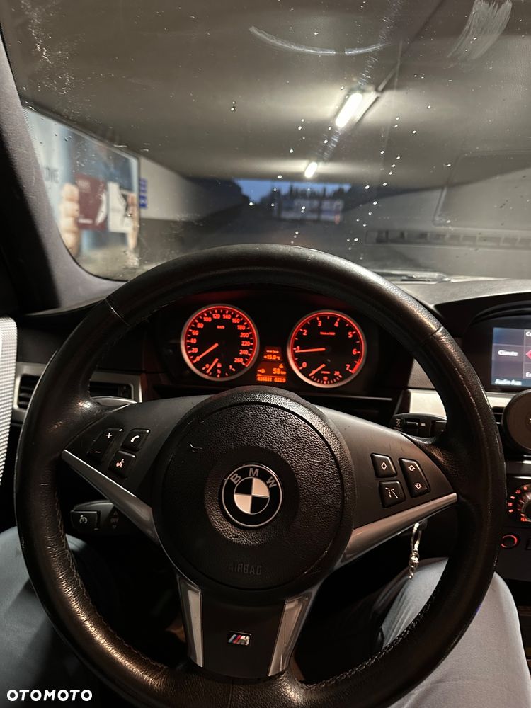 BMW Seria 5 530i - 21
