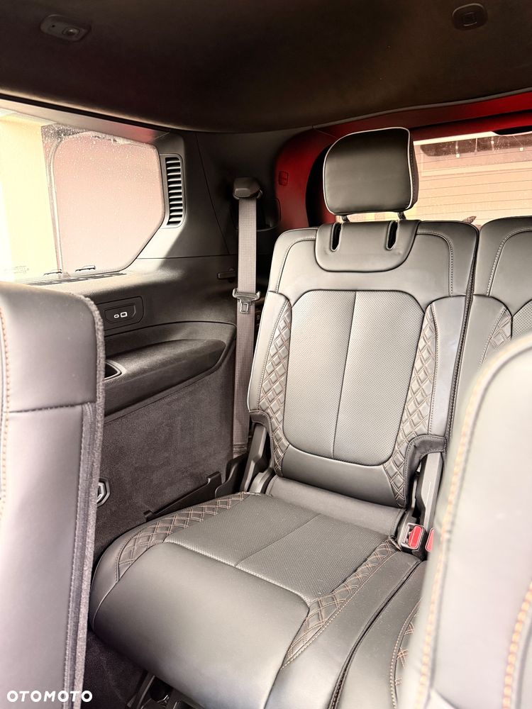 Jeep Grand Cherokee - 22