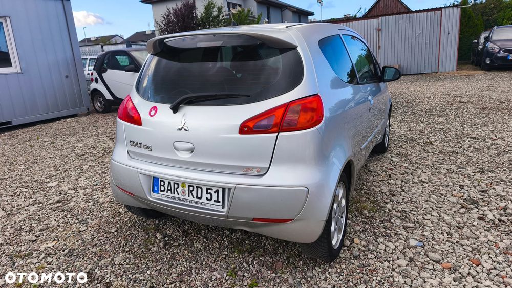 Mitsubishi Colt - 8