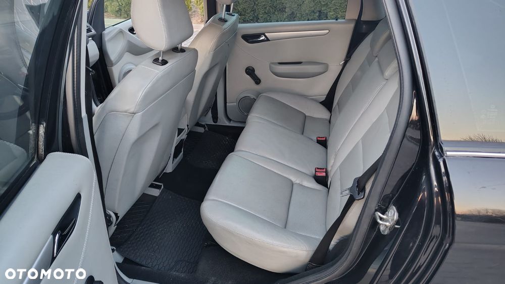 Mercedes-Benz Klasa B 180 CDI - 10