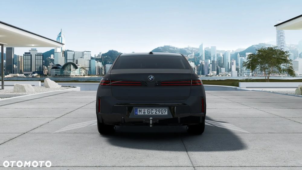 BMW Seria 7 740 xDrive - 7