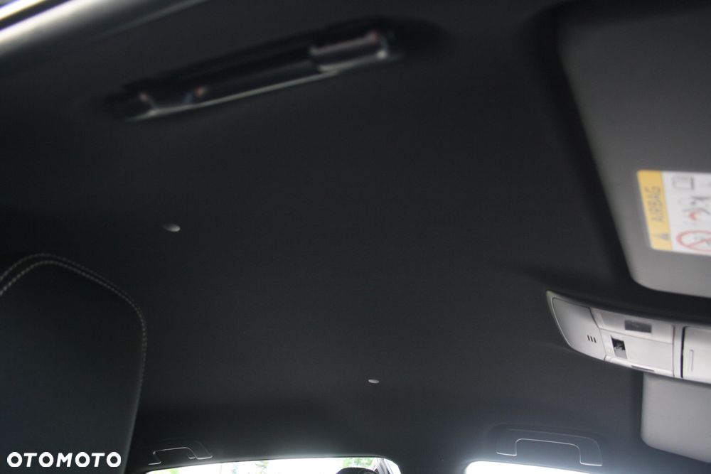 Toyota RAV4 Hybrid Style 4x2 - 40