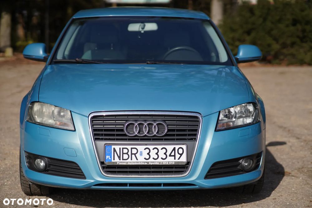 Audi A3 Sportback 2.0 TDI DPF Attraction - 4