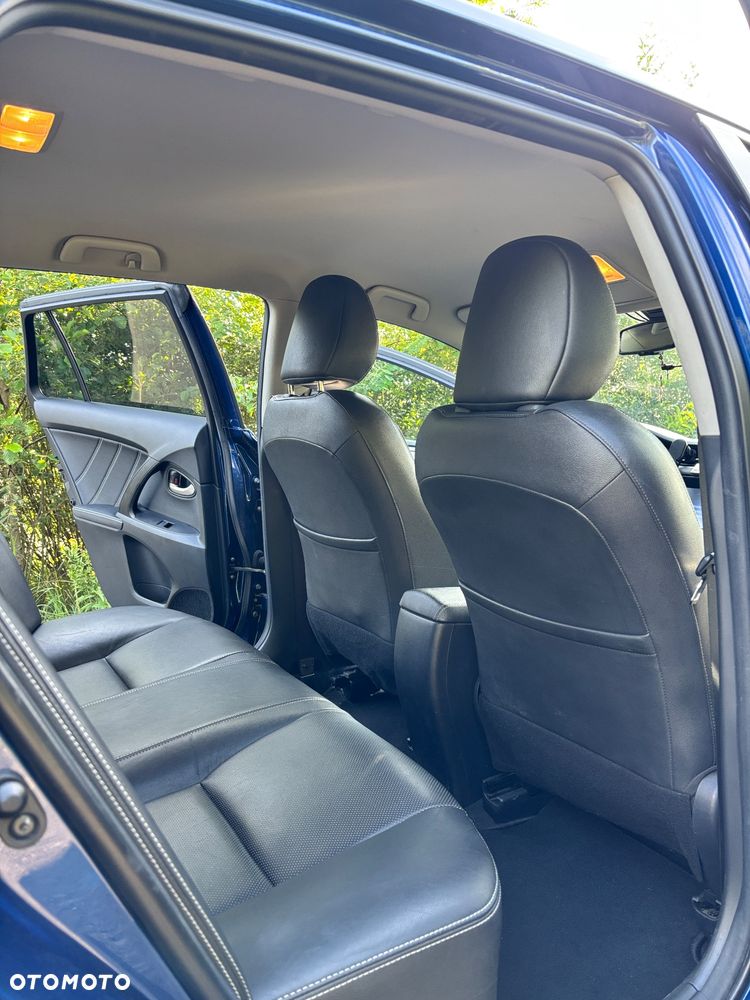 Toyota Avensis 1.8 Selection MS - 22