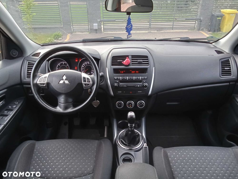 Mitsubishi ASX - 8