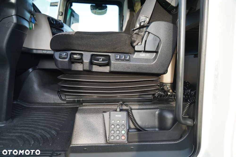 MAN TGX 18.470 / LOW DECK / MEGA / REGULOWANE SIODŁO / 2020 ROK / NAVI - 23