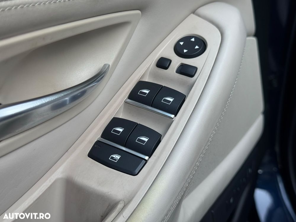 BMW Seria 5 525d Aut. - 12