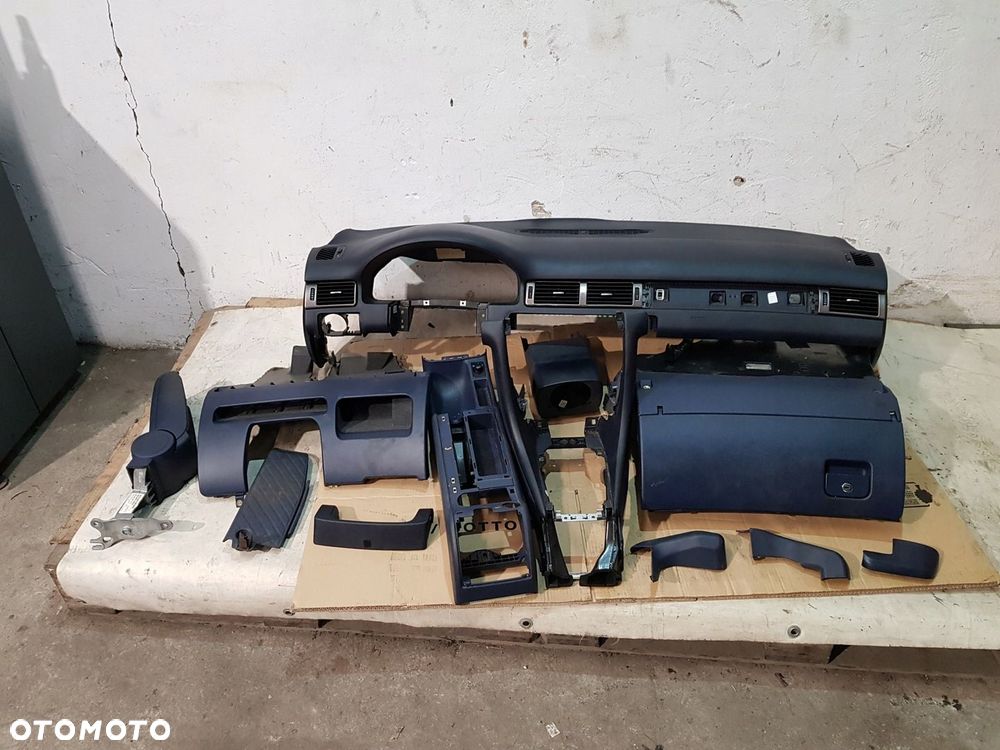 DESKA ROZDZIELCZA WNĘTRZE AUDI A6 S6 C5 SEDAN 00R GRANAT - 1