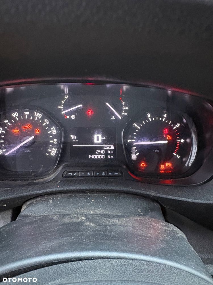 Peugeot Expert L2 2.0 - 12