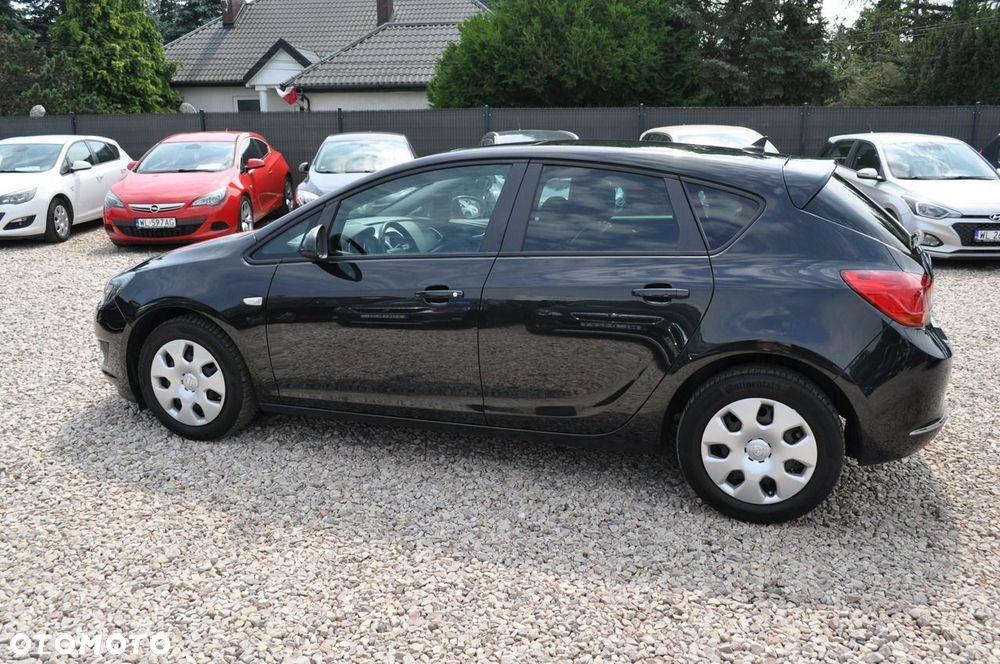 Opel Astra 1.6 Automatik Style - 9