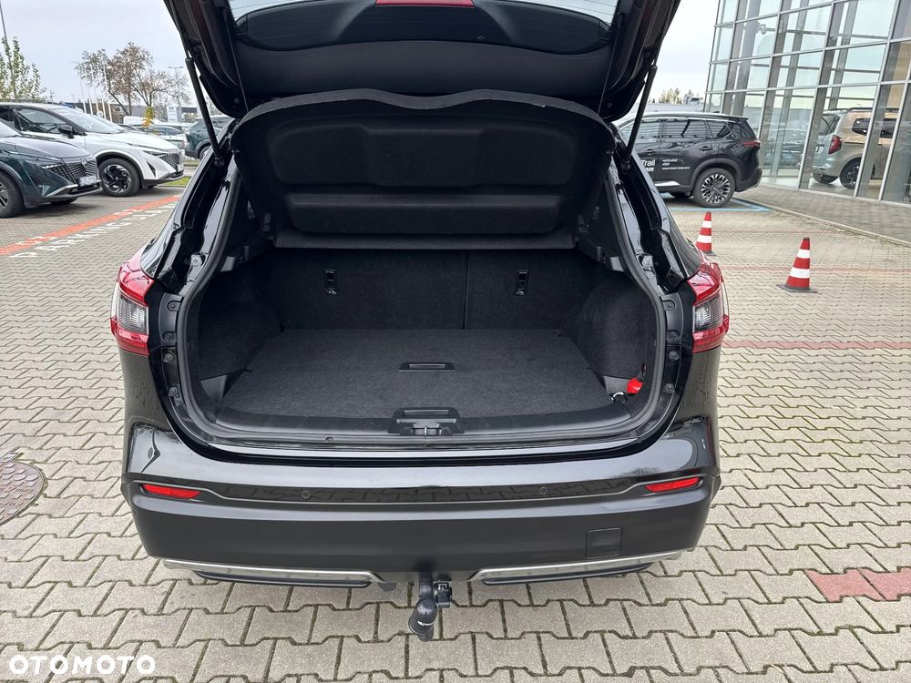 Nissan Qashqai 1.3 DIG-T N-CONNECTA - 26