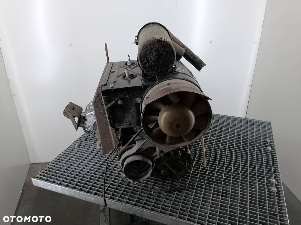 SILNIK KOMPLETNY+ SKRZYNIA BIEGÓW TRABANT 601 ( 64-90 ) 0.6 - 6