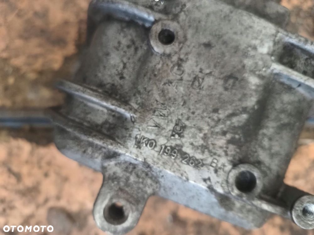 VW GOLF V PASSAT B6 1.9 TDI ŁAPA PODUSZKA SILNIKA 1K0199262 - 2