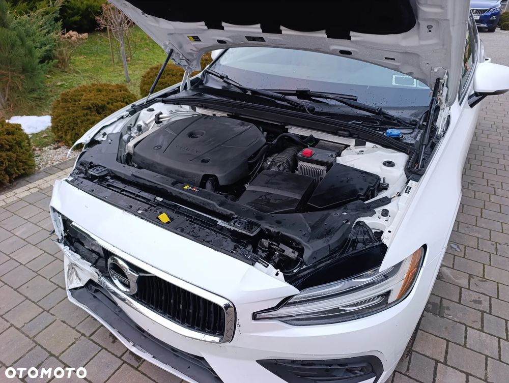 Volvo S60 T6 AWD Momentum Pro - 25