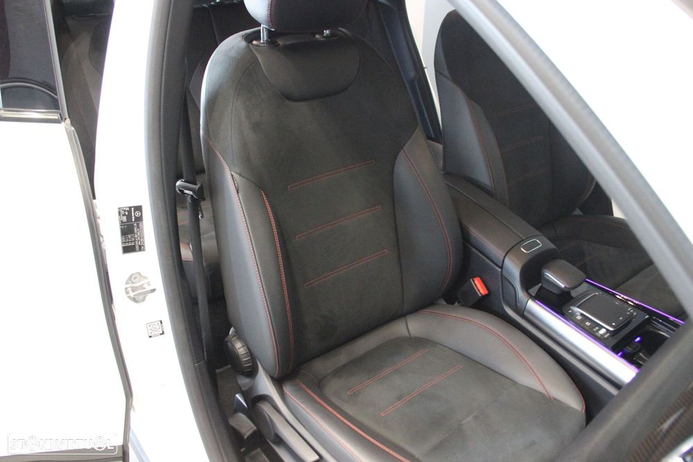 Mercedes-Benz GLA 180 d AMG Line - 25