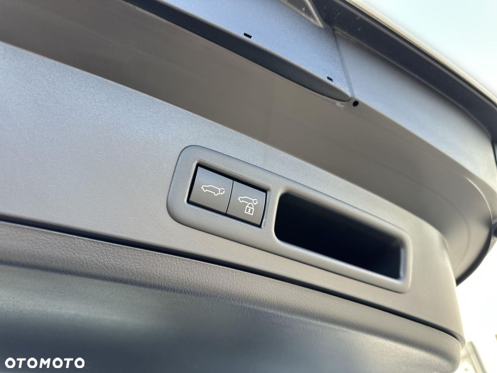 Lexus UX 250h GPF F Sport Design 2WD - 22