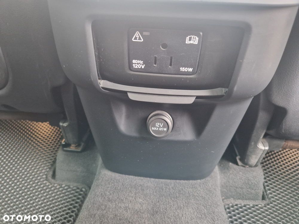 Volvo XC 90 - 35