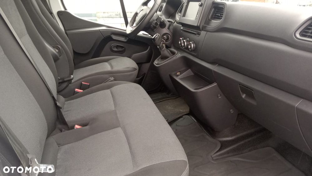 Renault MASTER L3H2 2.3 DCI 150KM 3,5T Bagażnik dachowy - 8
