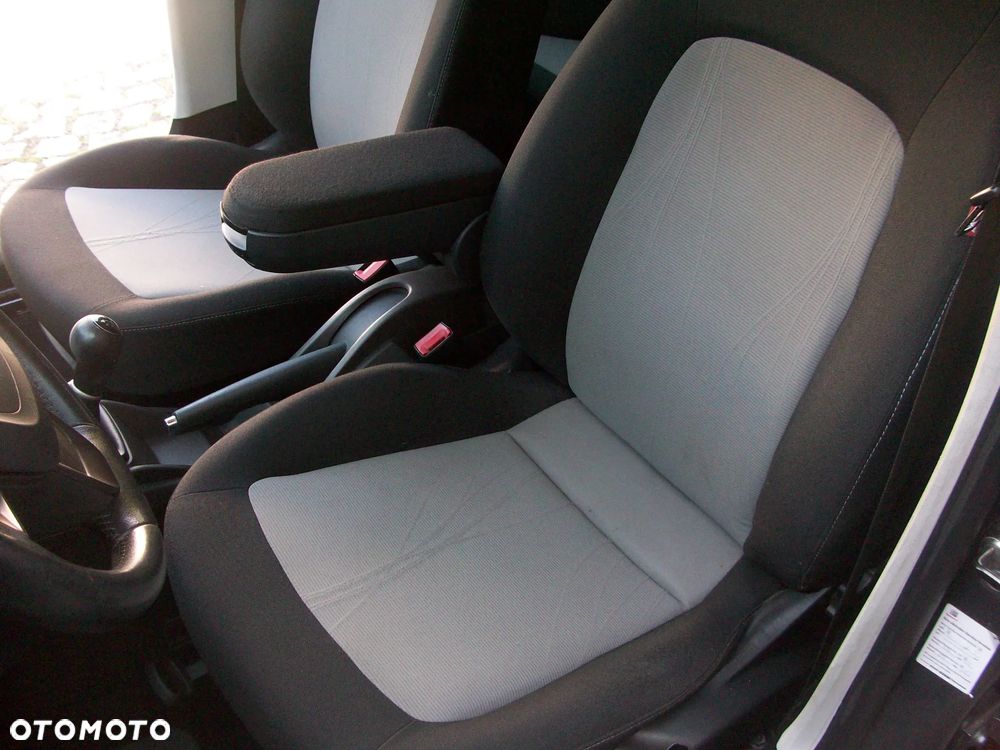 Seat Ibiza 1.4 16V Style - 15