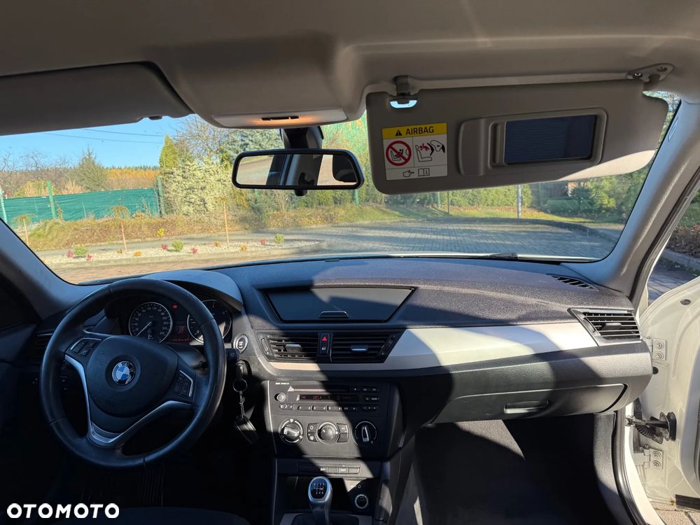 BMW X1 sDrive18d - 13