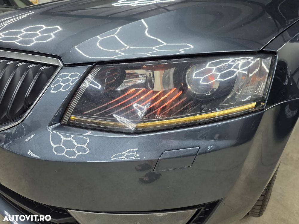Skoda Octavia 2.0 TDI DSG Ambition - 24
