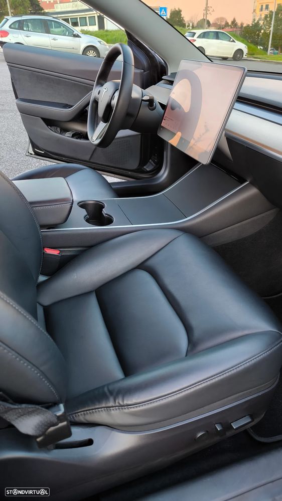 Tesla Model 3 Standard Range Plus RWD - 18